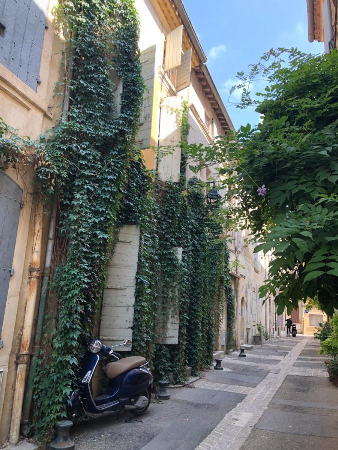 Studio de Charme à la Roquette Arles Extérieur photo